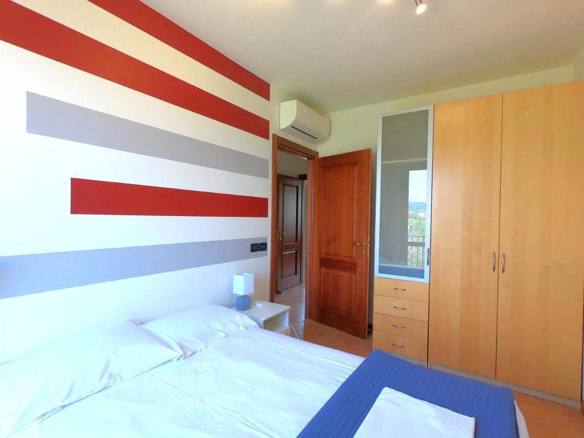 Evelyn Pool Apartment -Only Family- Bardolino Eksteriør bilde